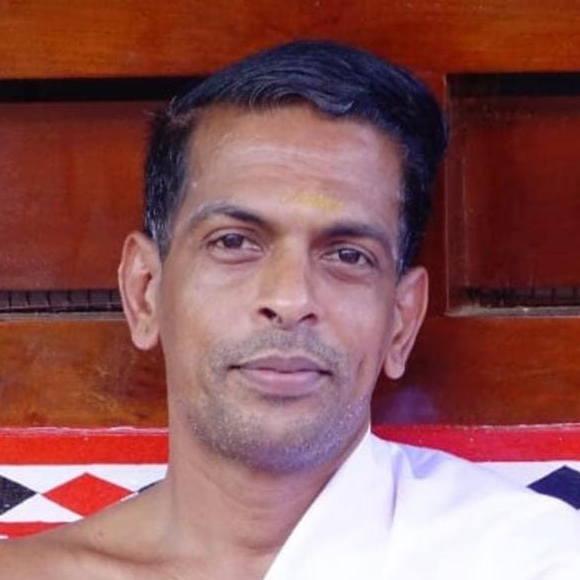 പ്രമോദ് കോമരം വി