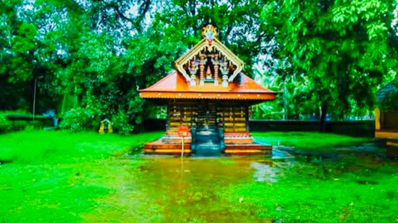 കരിവെള്ളൂർ ശ്രീ മുച്ചിലോട്ട് ഭഗവതി ക്ഷേത്രം