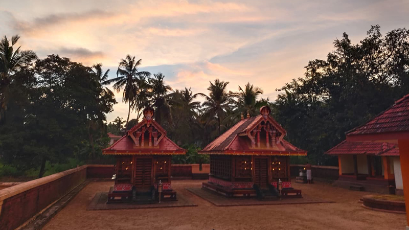 ശ്രീ പൂന്തുരുത്തി (പയ്യന്നൂർ) മുച്ചിലോട്ട് ഭഗവതി ക്ഷേത്രം
